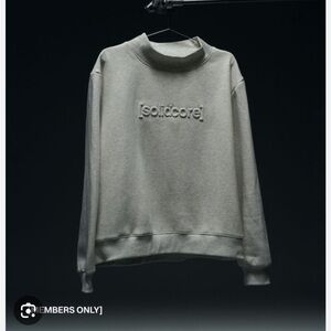 Solidcore mockneck Sweater SIZE LARGE